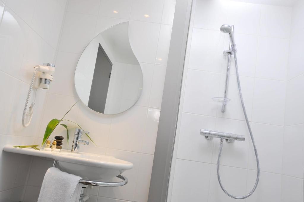 Hotel Eden Park Pau Est, Avec Piscine Стая снимка
